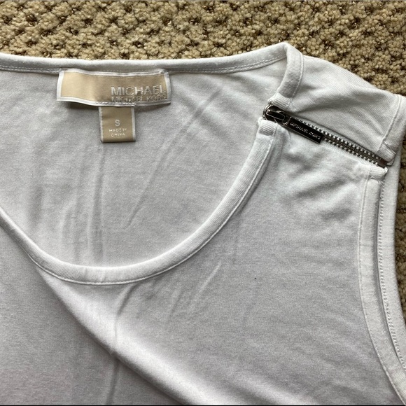 MK Top - Picture 2 of 2